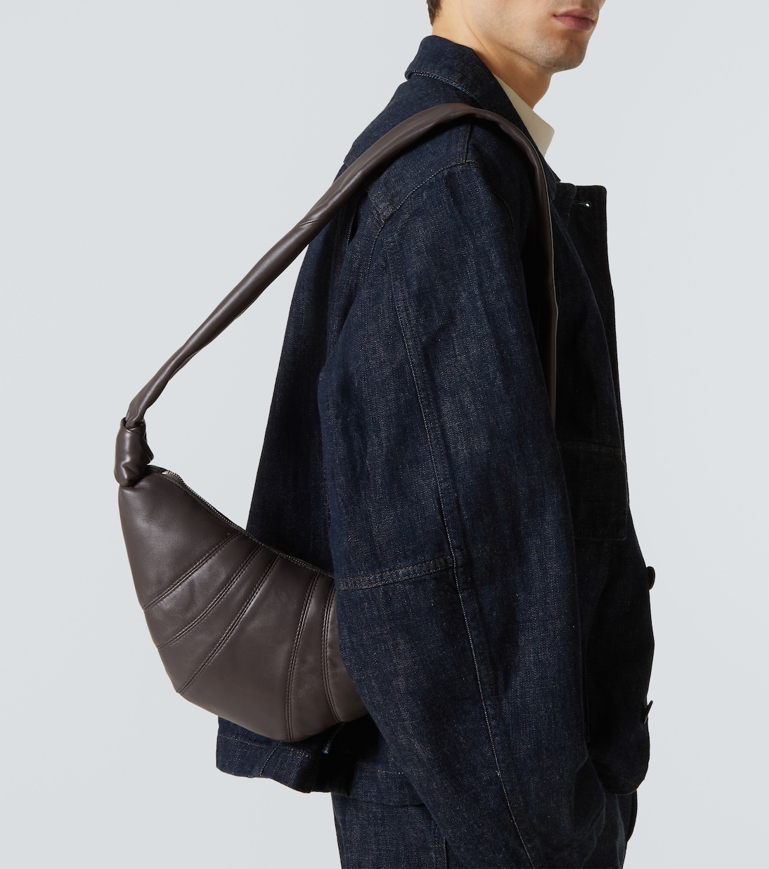 Messenger Bag Croissant Small aus Leder | Lemaire