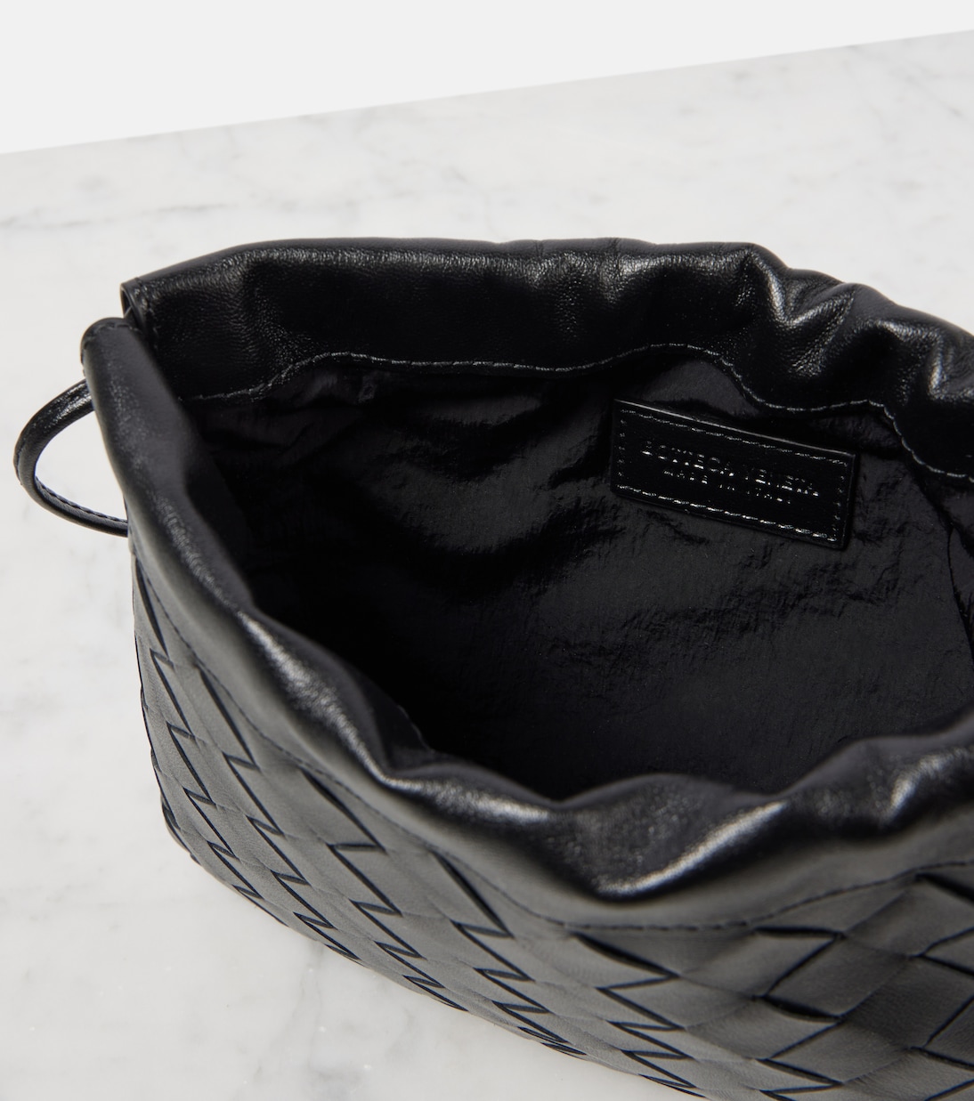 Dustbag Small leather crossbody bag | Bottega Veneta