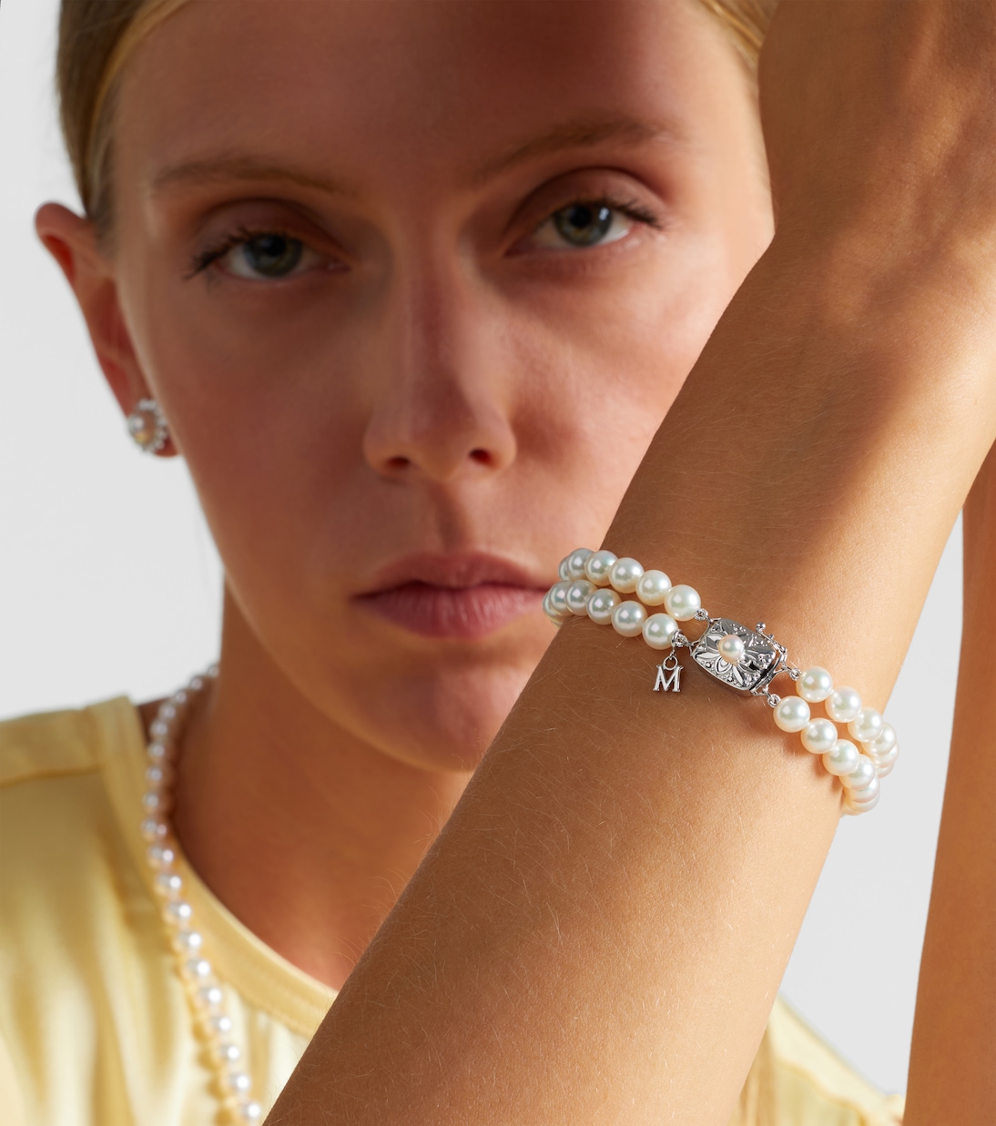 18kt white gold bracelet with pearls | Mikimoto