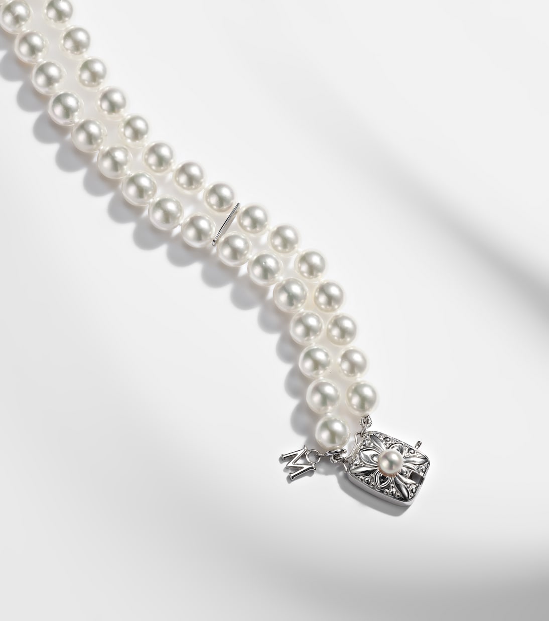 18kt white gold bracelet with pearls | Mikimoto
