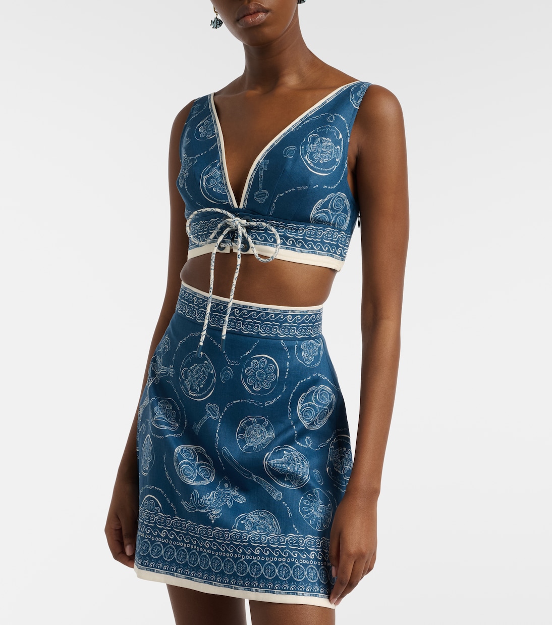 توب كروب من الكتان بطبعات Lucky | Alémais