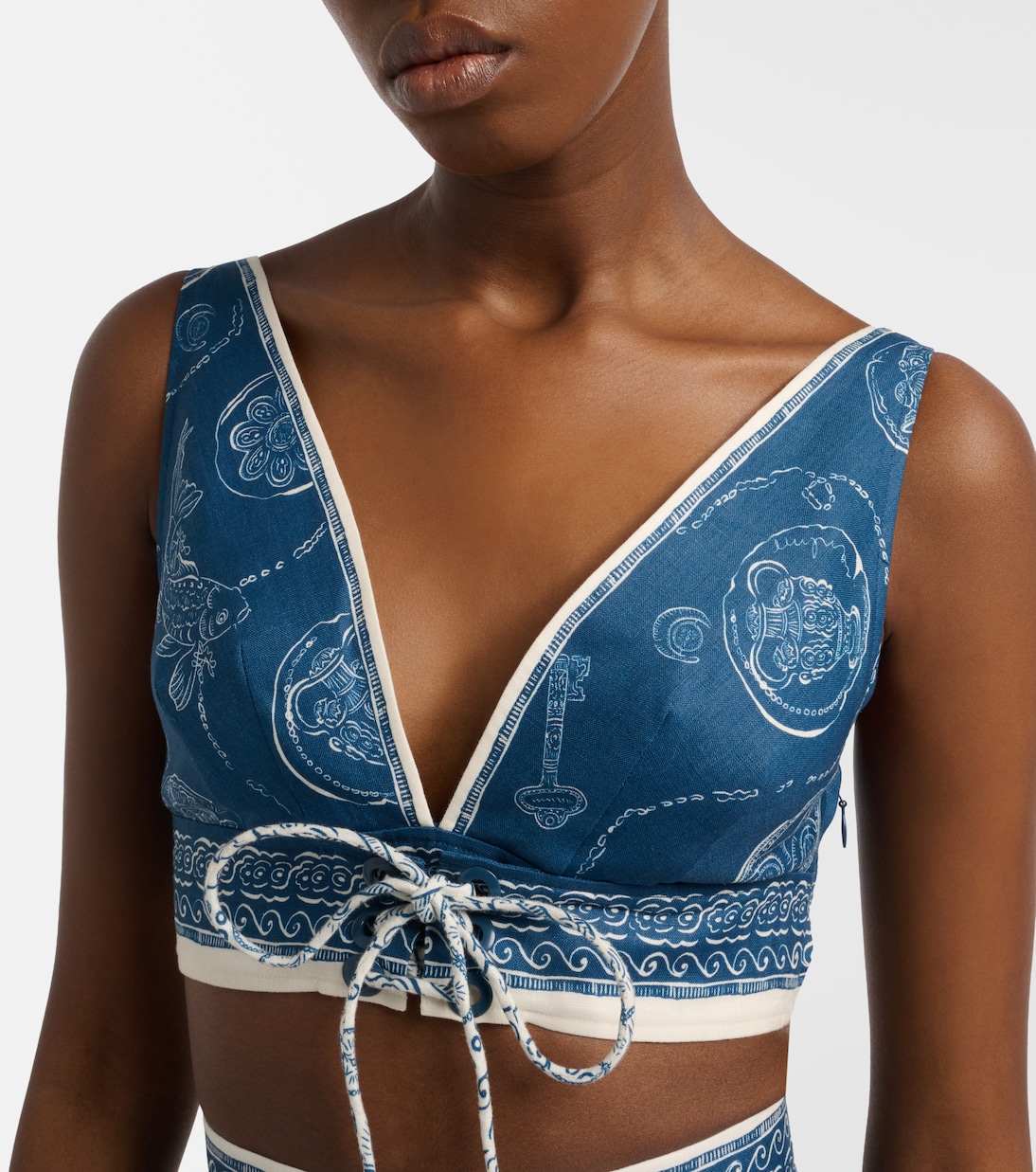 توب كروب من الكتان بطبعات Lucky | Alémais