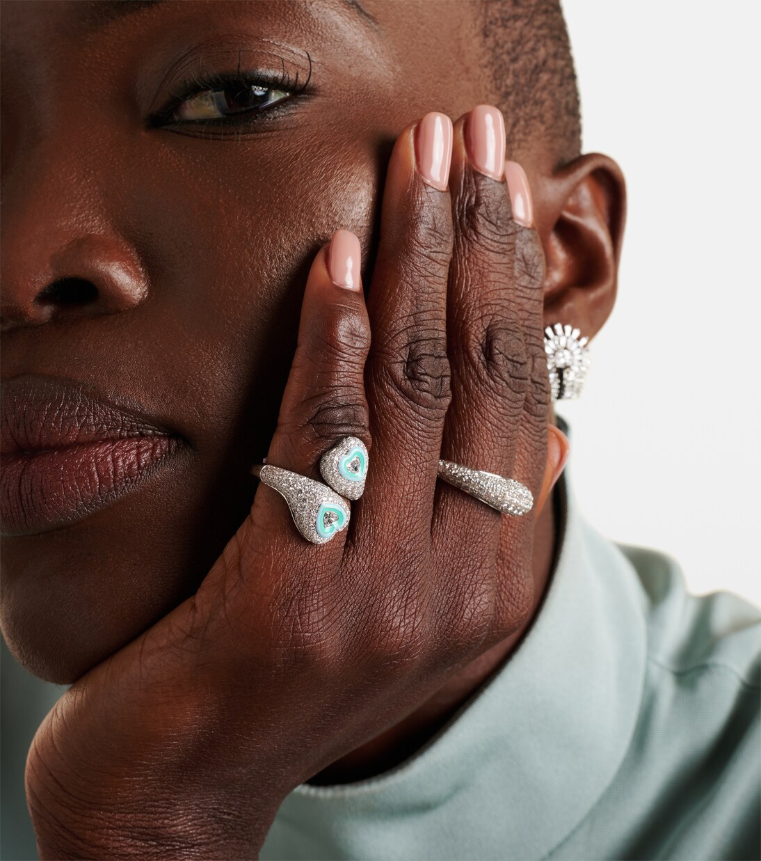 Gemini Heart 18kt white gold pinky ring with diamonds | Kamyen