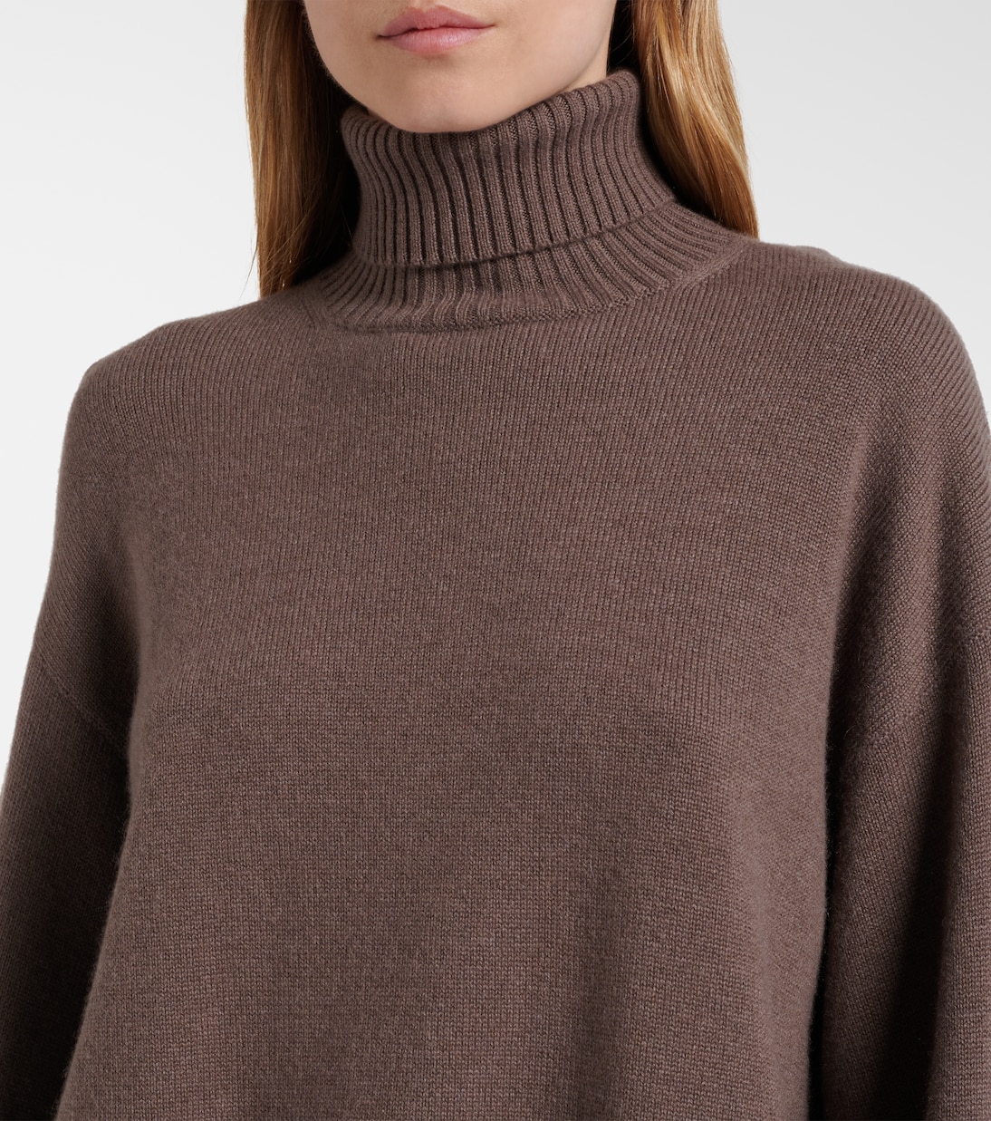 Oversized cashmere turtleneck sweater | Brunello Cucinelli