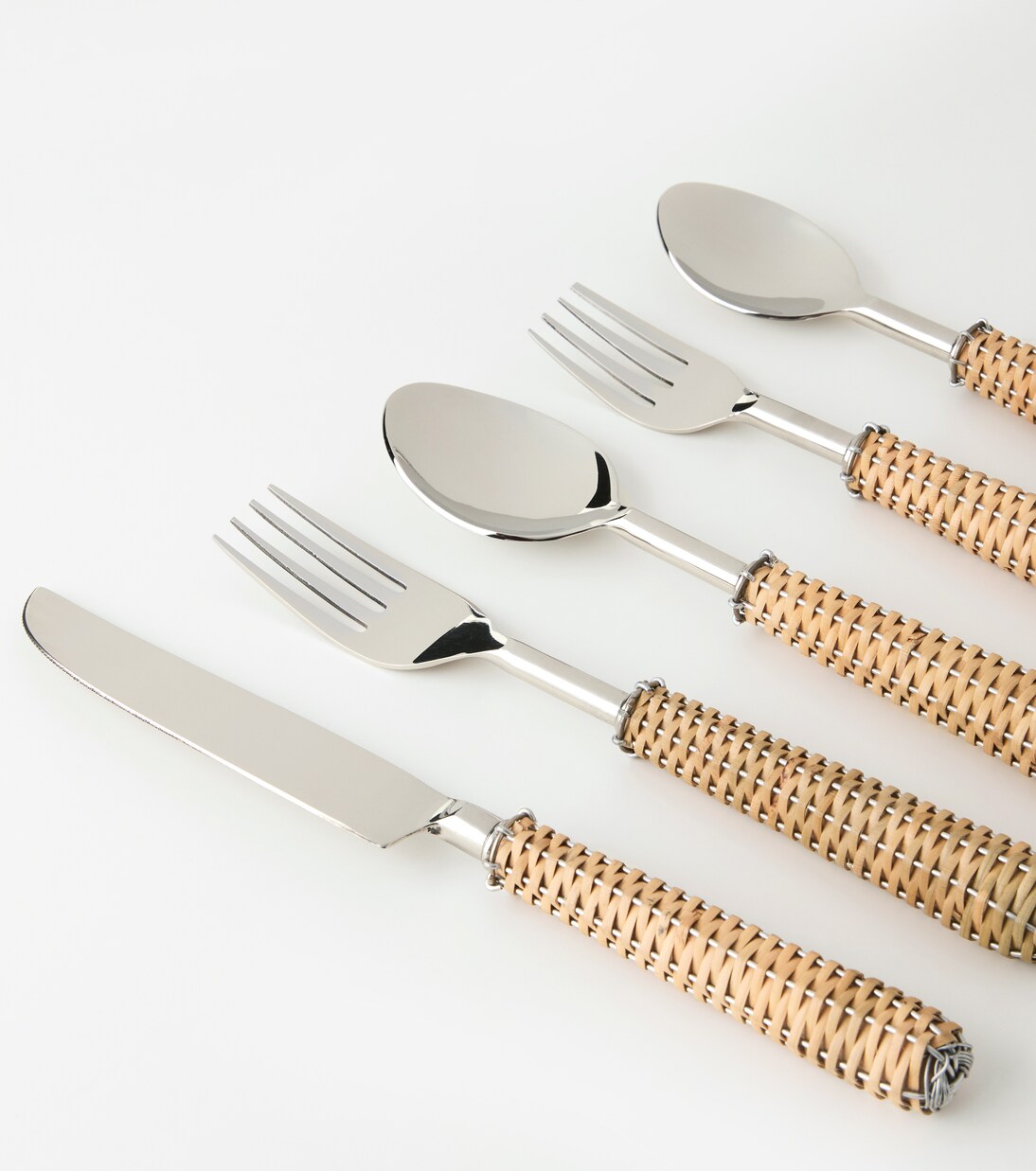 Rattan flatware set | Les-Ottomans