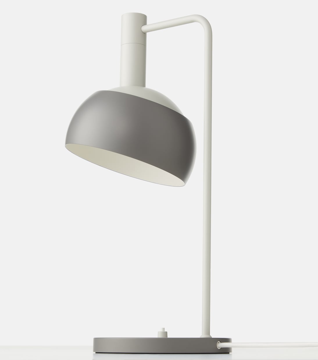 FJ Elements table lamp by Finn Juhl | Louis Poulsen