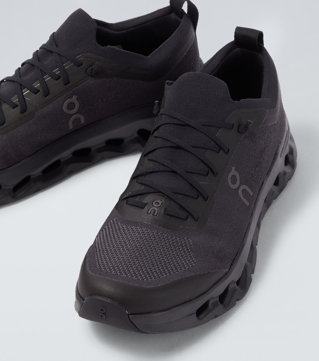 Cloudtilt Moon running shoes | On