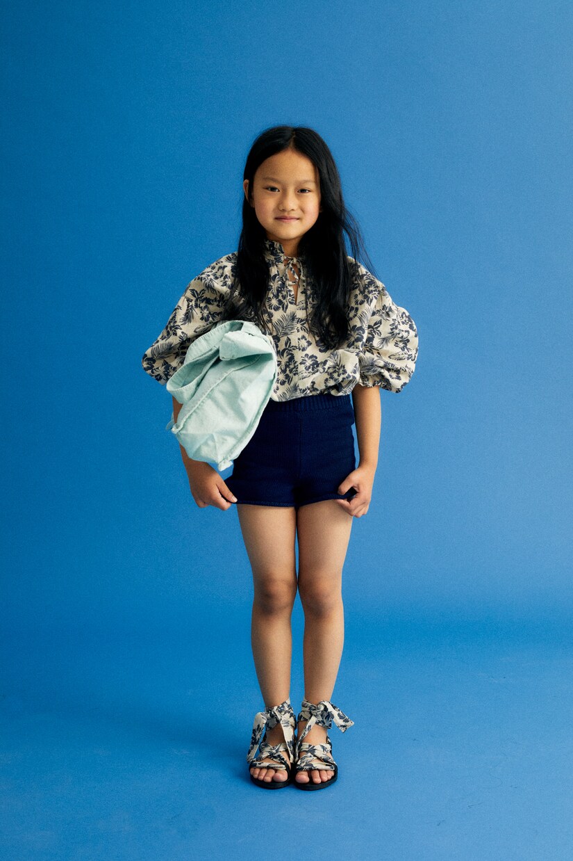 Olivia floral linen and cotton blouse | The New Society