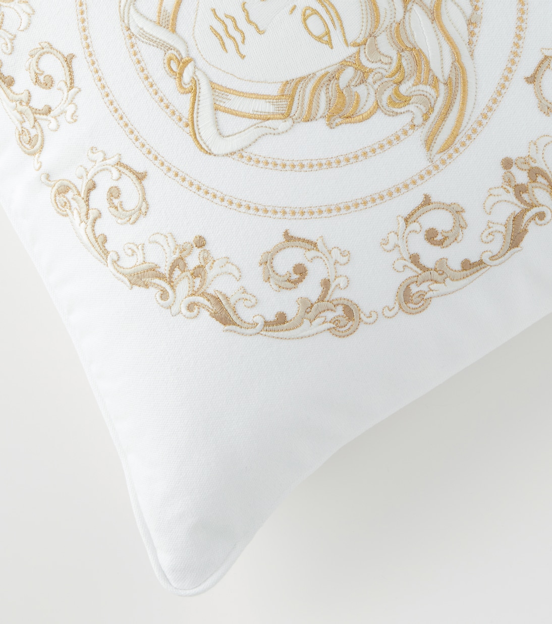 Medusa Gala embroidered cushion | Versace Home