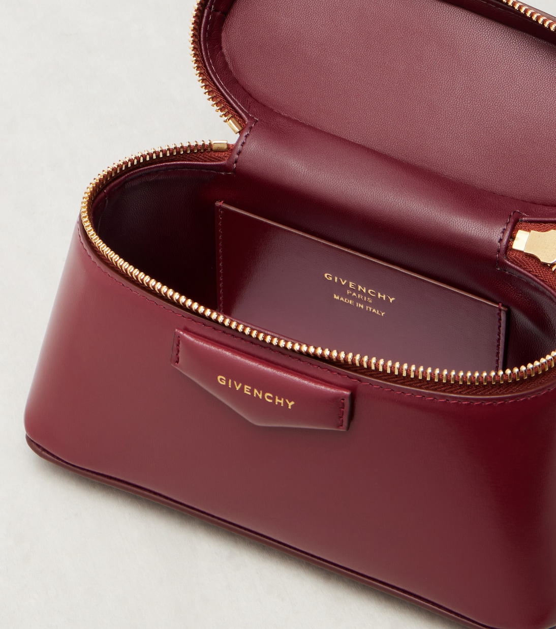 Schultertasche Antigona aus Leder | Givenchy