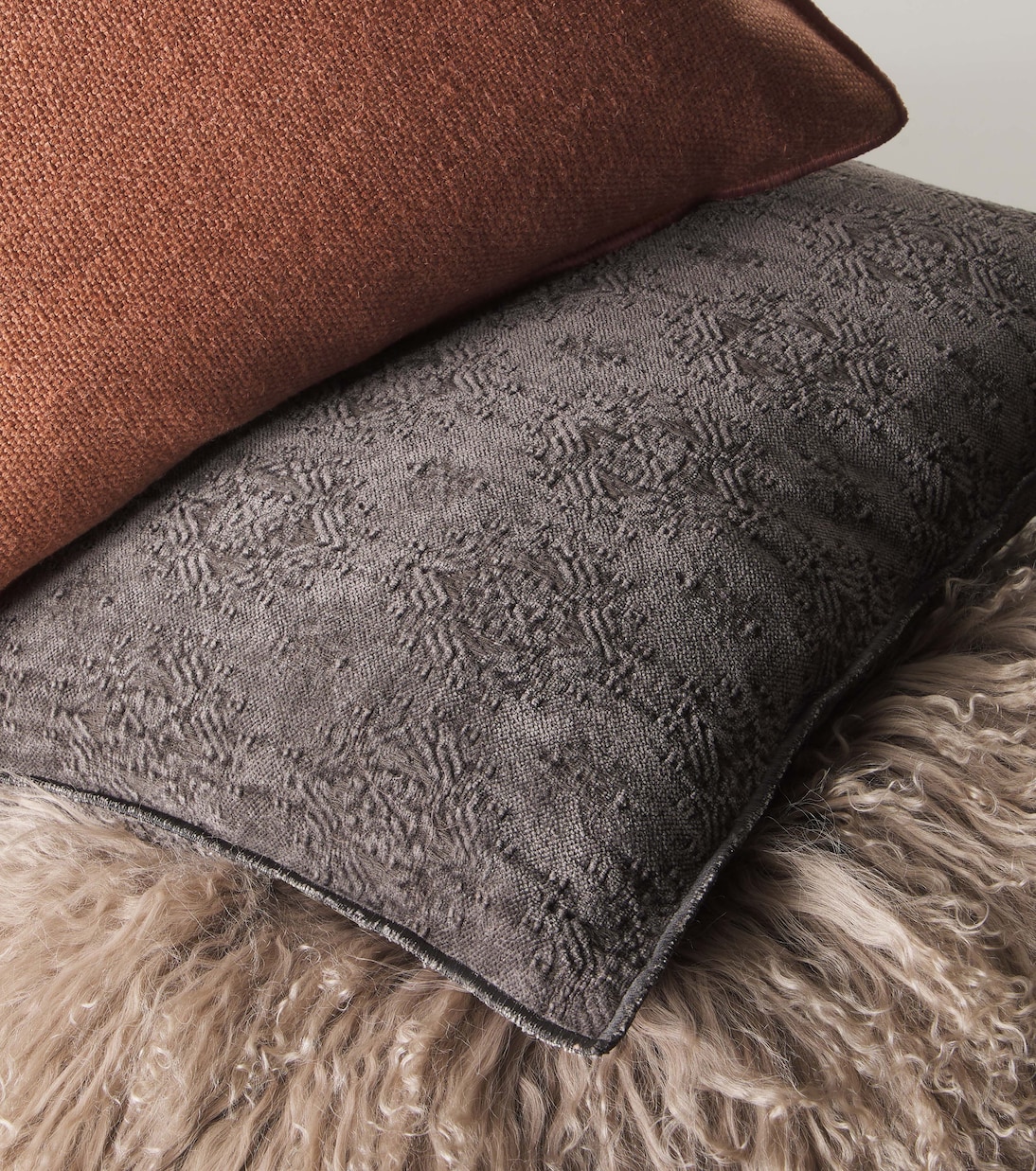 Cotton-blend cushion | Maison de Vacances