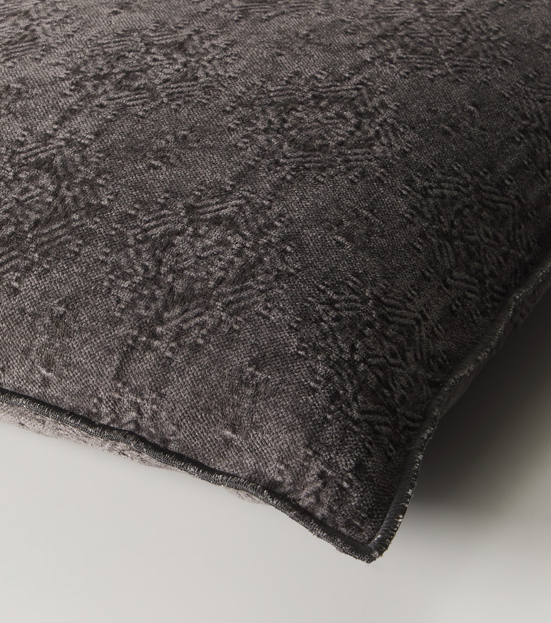 Cotton-blend cushion | Maison de Vacances