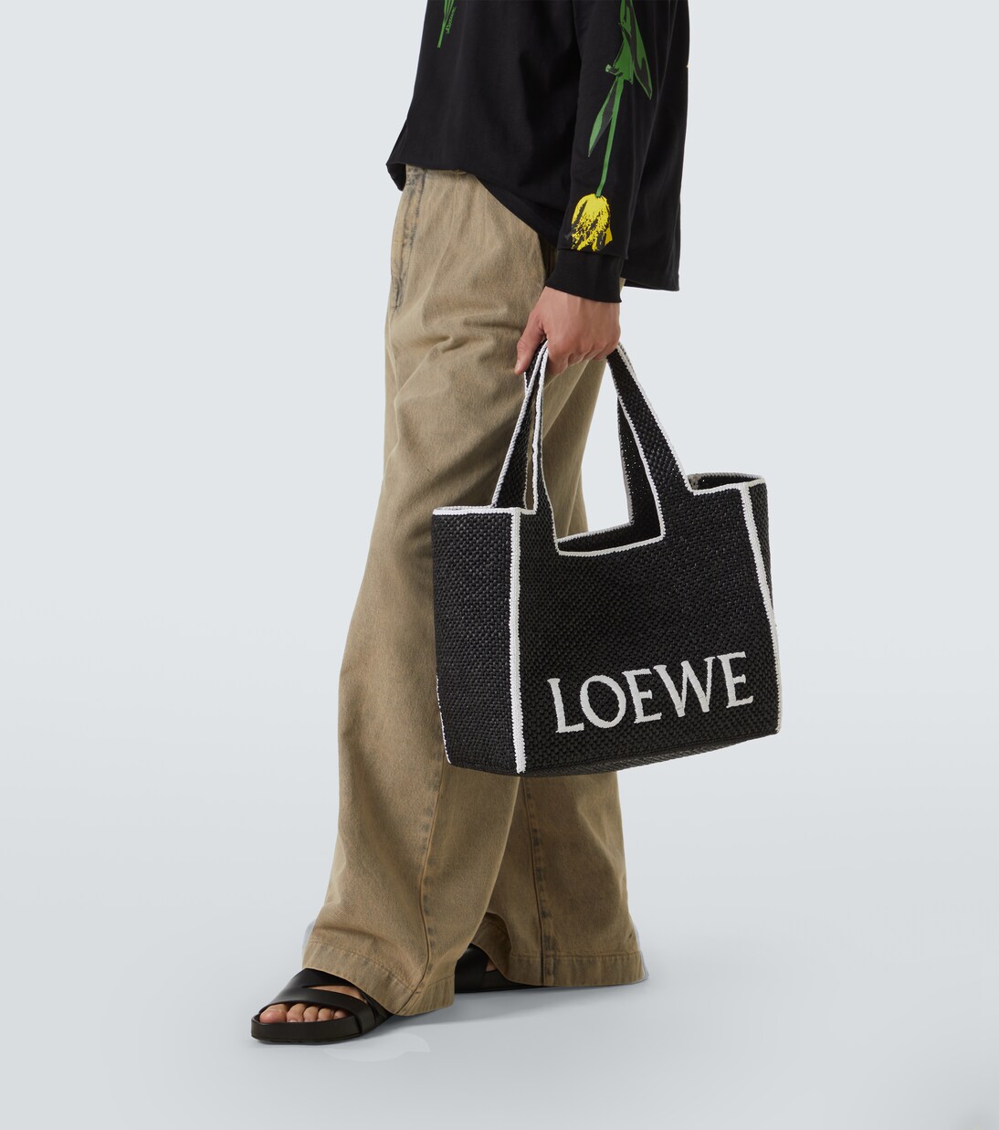 Tote Bag Loewe Font Large aus Raffiabast | Loewe