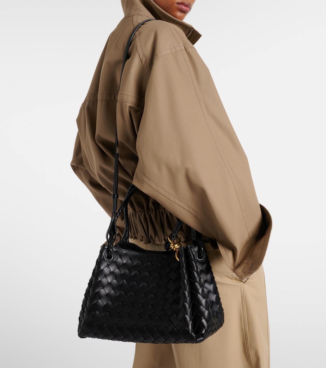 Parachute Medium Intrecciato leather tote bag | Bottega Veneta