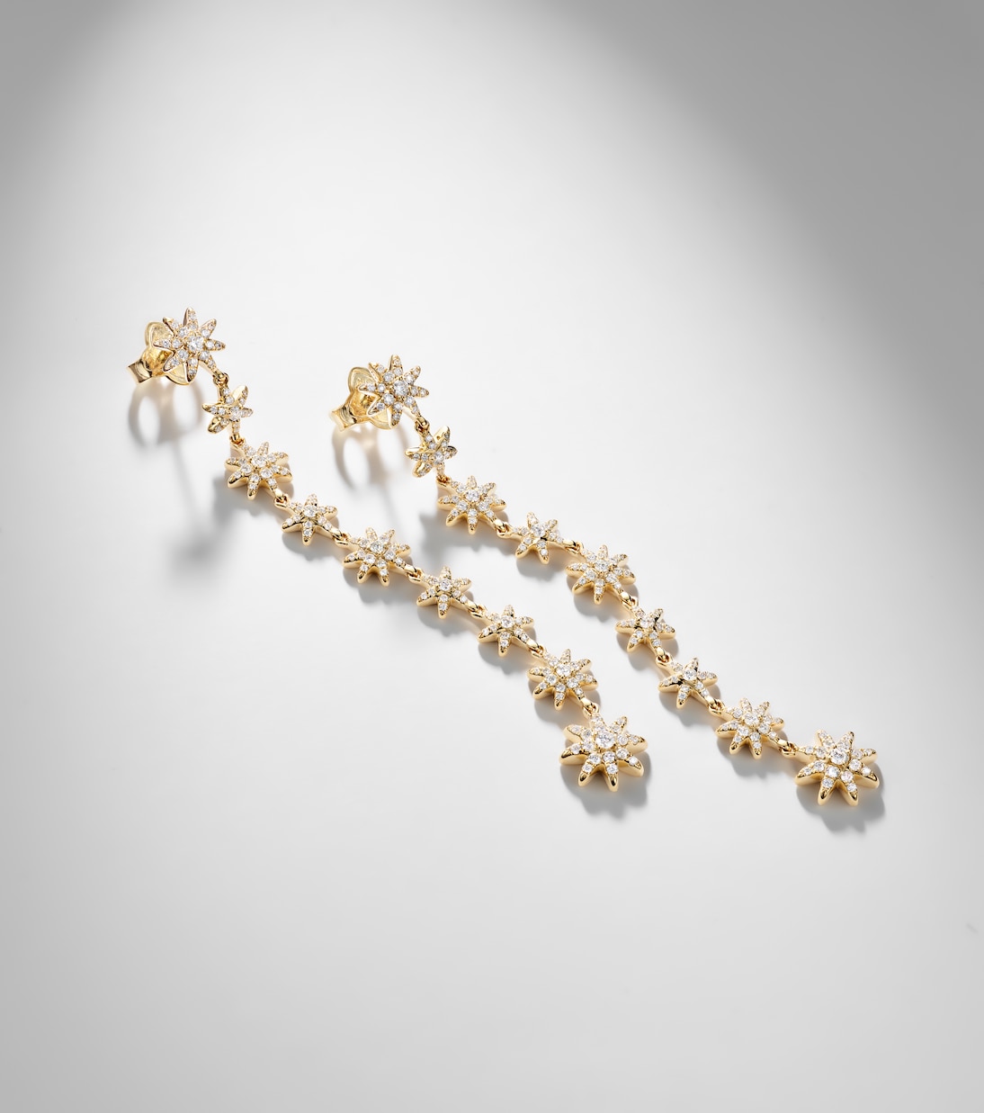 Starburst 18kt gold drop earrings with diamonds | David Yurman