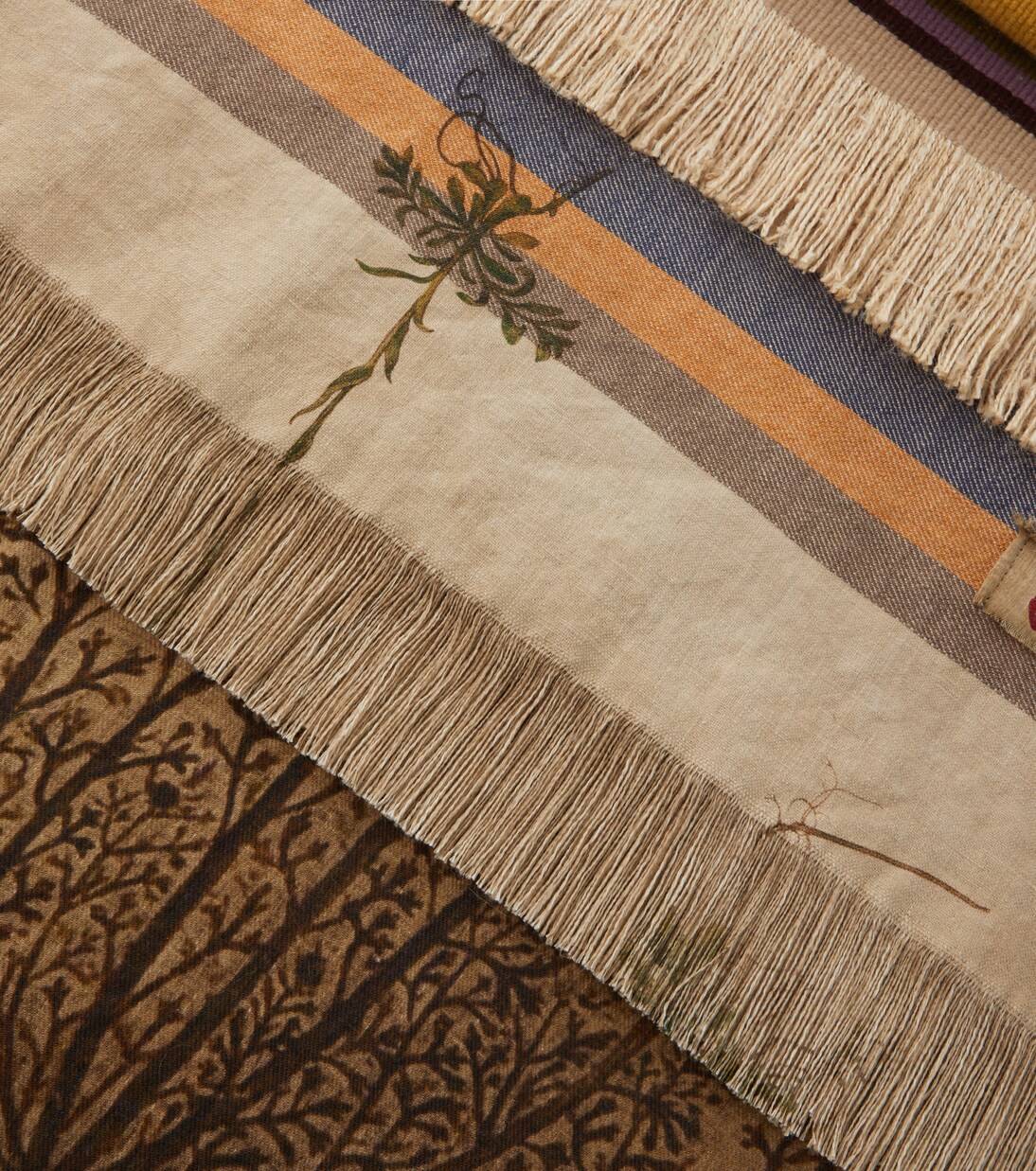 Sharpei striped floral fringed blanket | The House of Lyria