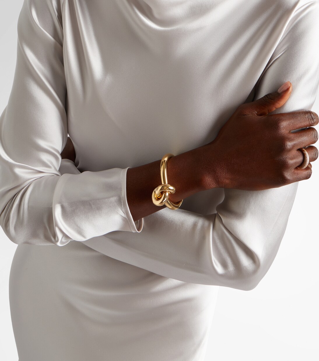 Legacy Knot 18kt gold cuff bracelet  | Engelbert