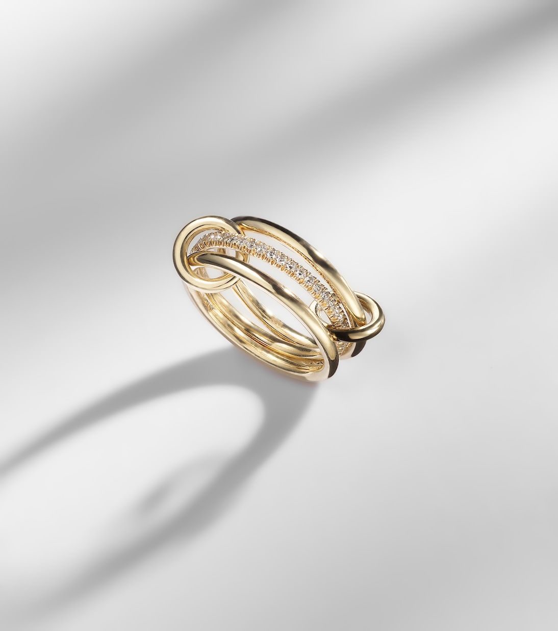 Anello Sonny in oro 18kt con diamanti | Spinelli Kilcollin