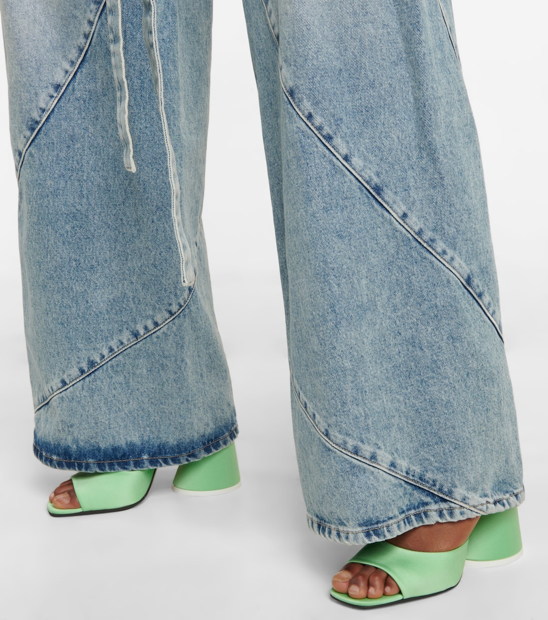 Pantoletten Luz aus Satin | The Attico