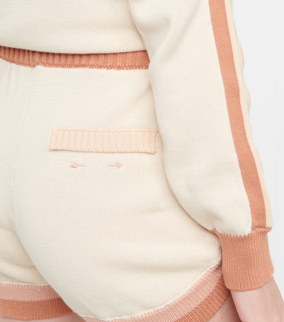 High-Rise Shorts Kickstart Hugo | The Upside