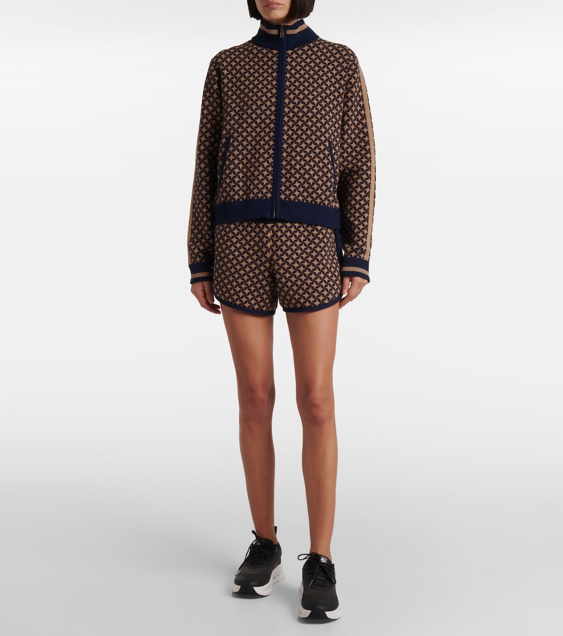 Interstella Pierre jacquard shorts | The Upside