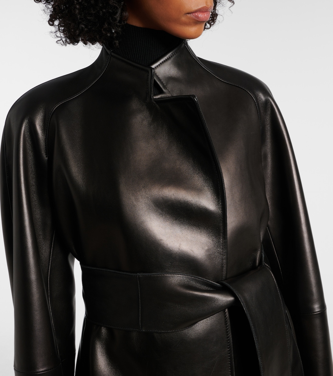 Giacca Edith in pelle con cintura | Khaite