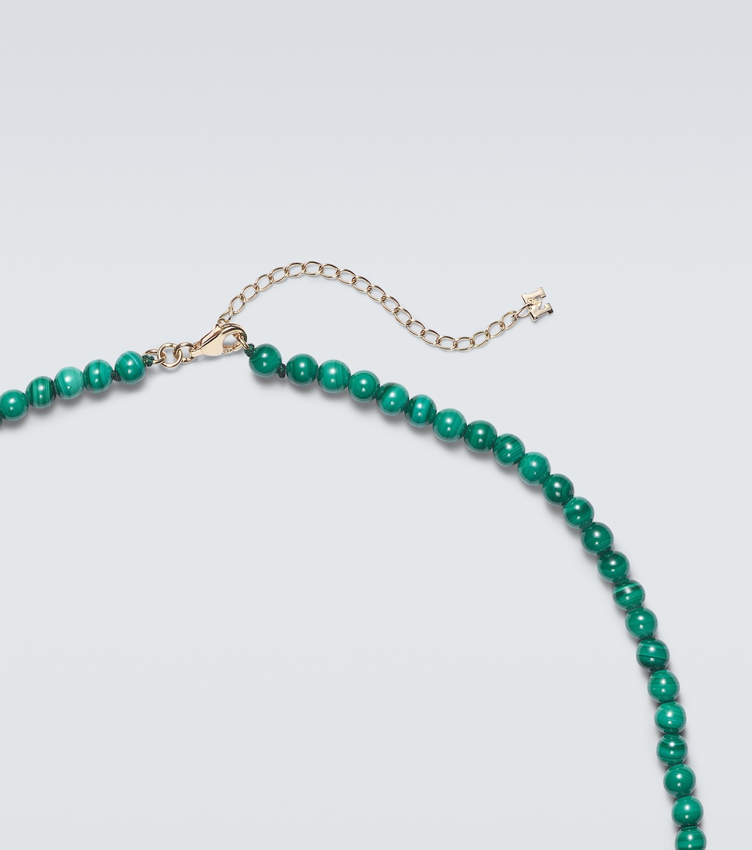 عقد من الذهب 14 قيراط والخرز وحجر مالاكيت | Mateo