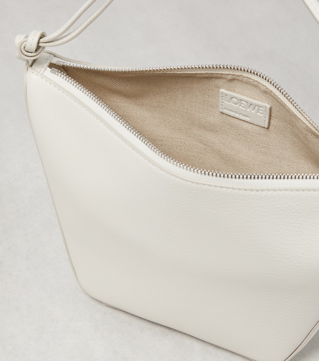 Bolso al hombro Hammock Mini de piel | Loewe