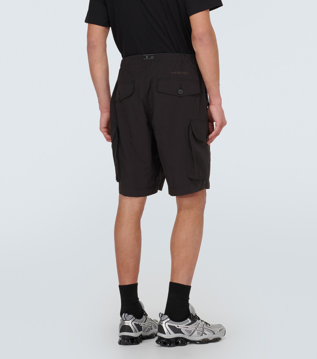 Oversized cargo shorts | And Wander