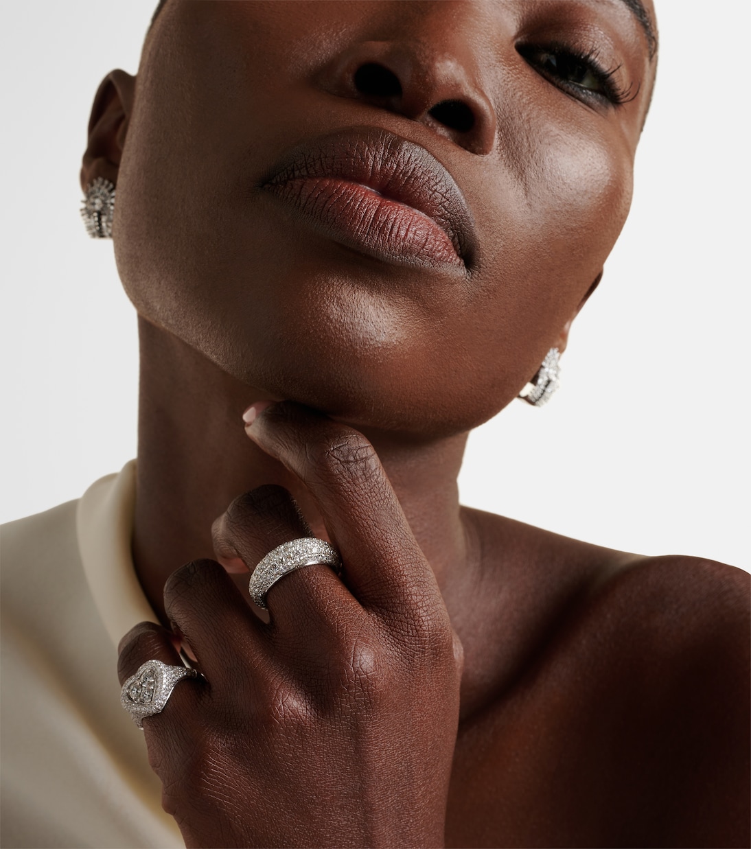 Ring Diamond Disco aus 18kt Weißgold mit Diamanten | Kamyen
