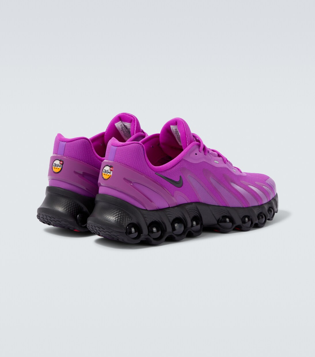 Air Max Dn8 running shoes  | Nike