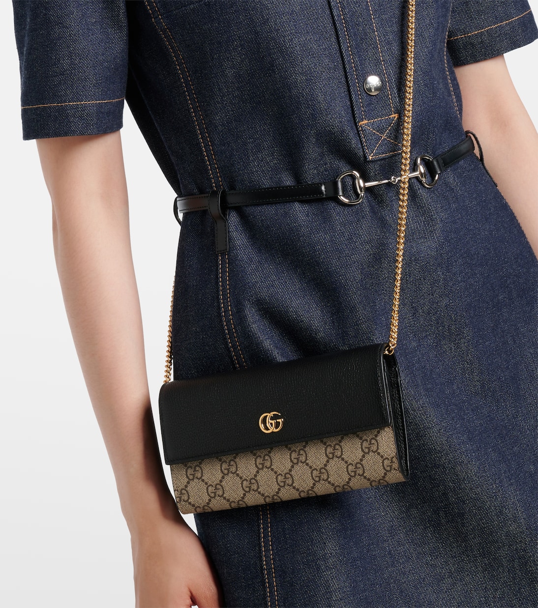 Portemonnaie mit Kettenriemen GG Marmont aus Leder | Gucci