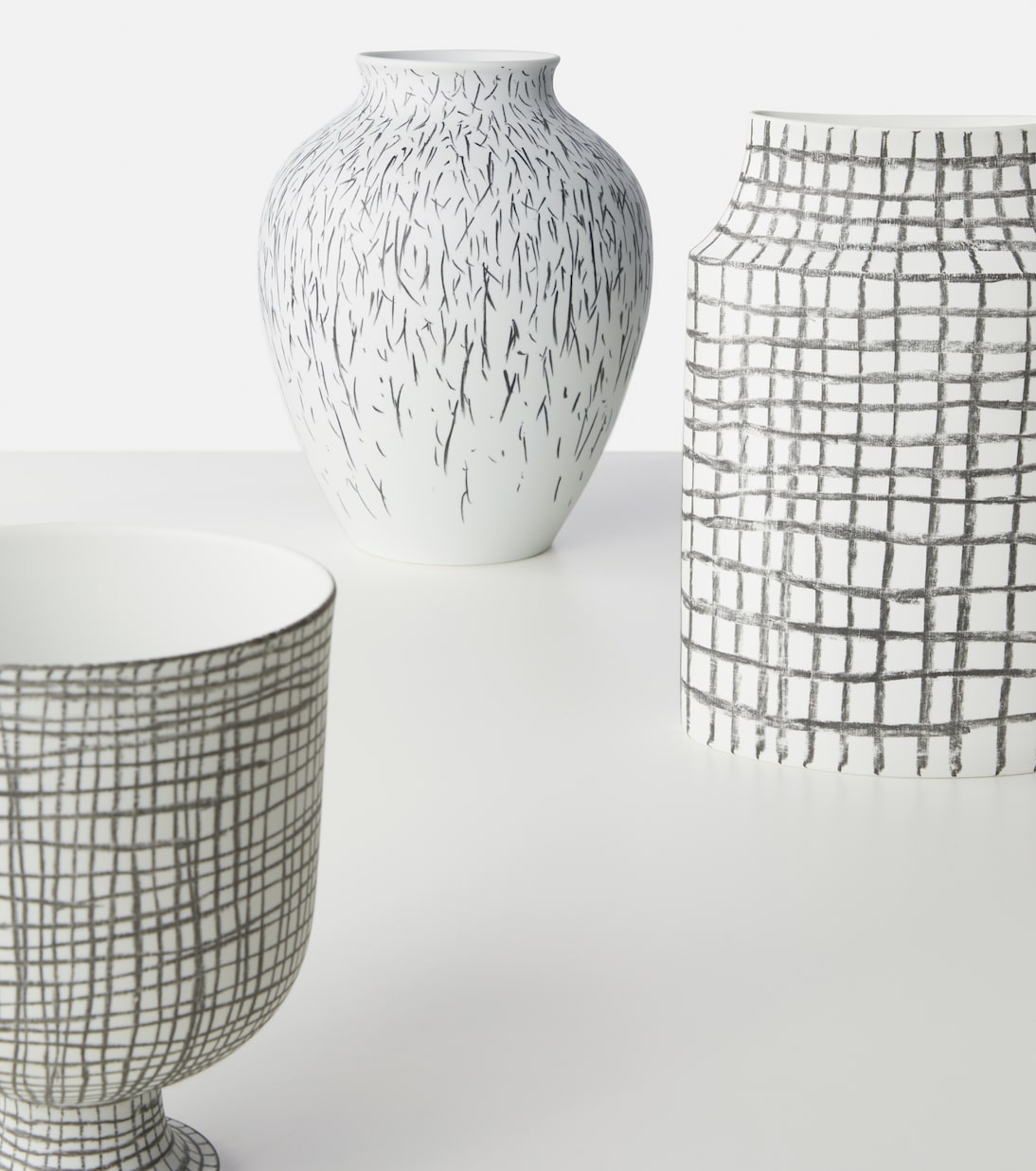 Post Scriptum round vase by Formafantasma | Cassina