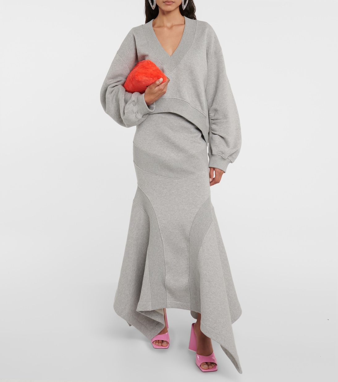 Clutch 8.30 PM | The Attico