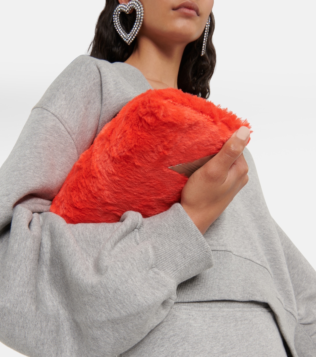 Clutch 8.30 PM | The Attico