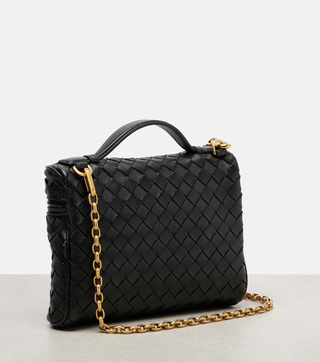 Intrecciato leather crossbody bag | Bottega Veneta