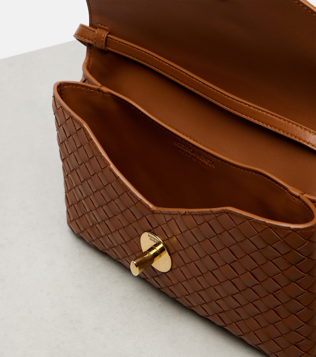 Knot Lock leather top-handle bag | Bottega Veneta
