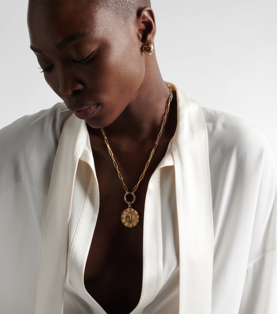 Anhänger Infinite Gratitude Large aus 18kt Gelbgold mit Diamanten | FoundRae