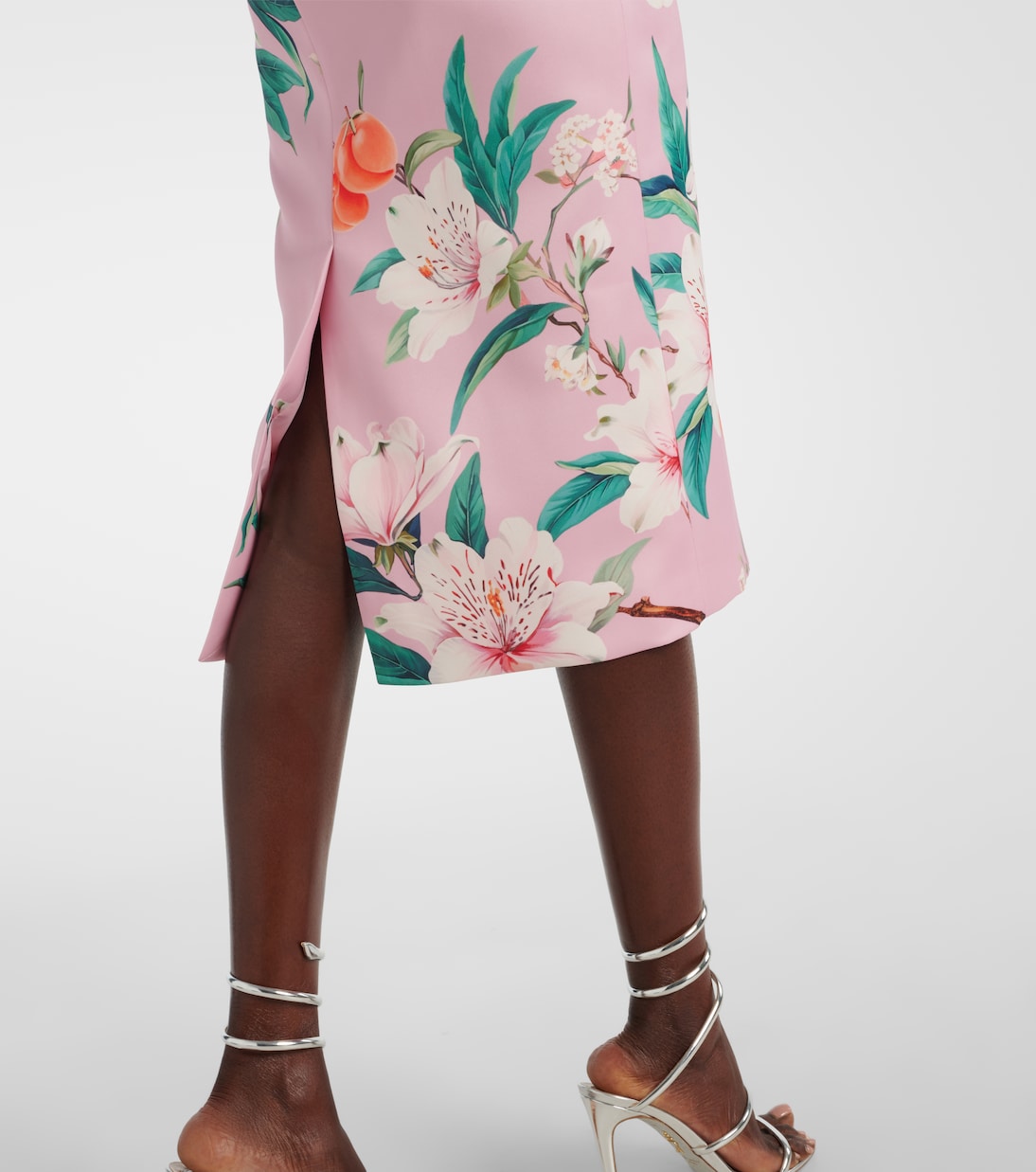 Midikleid Larissa aus Satin | Leo Lin