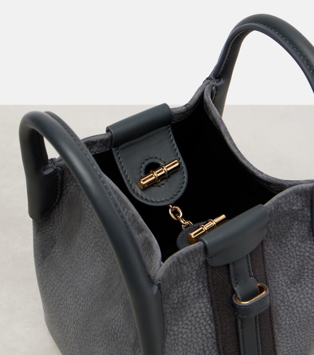 Bale Micro leather bucket bag | Loro Piana