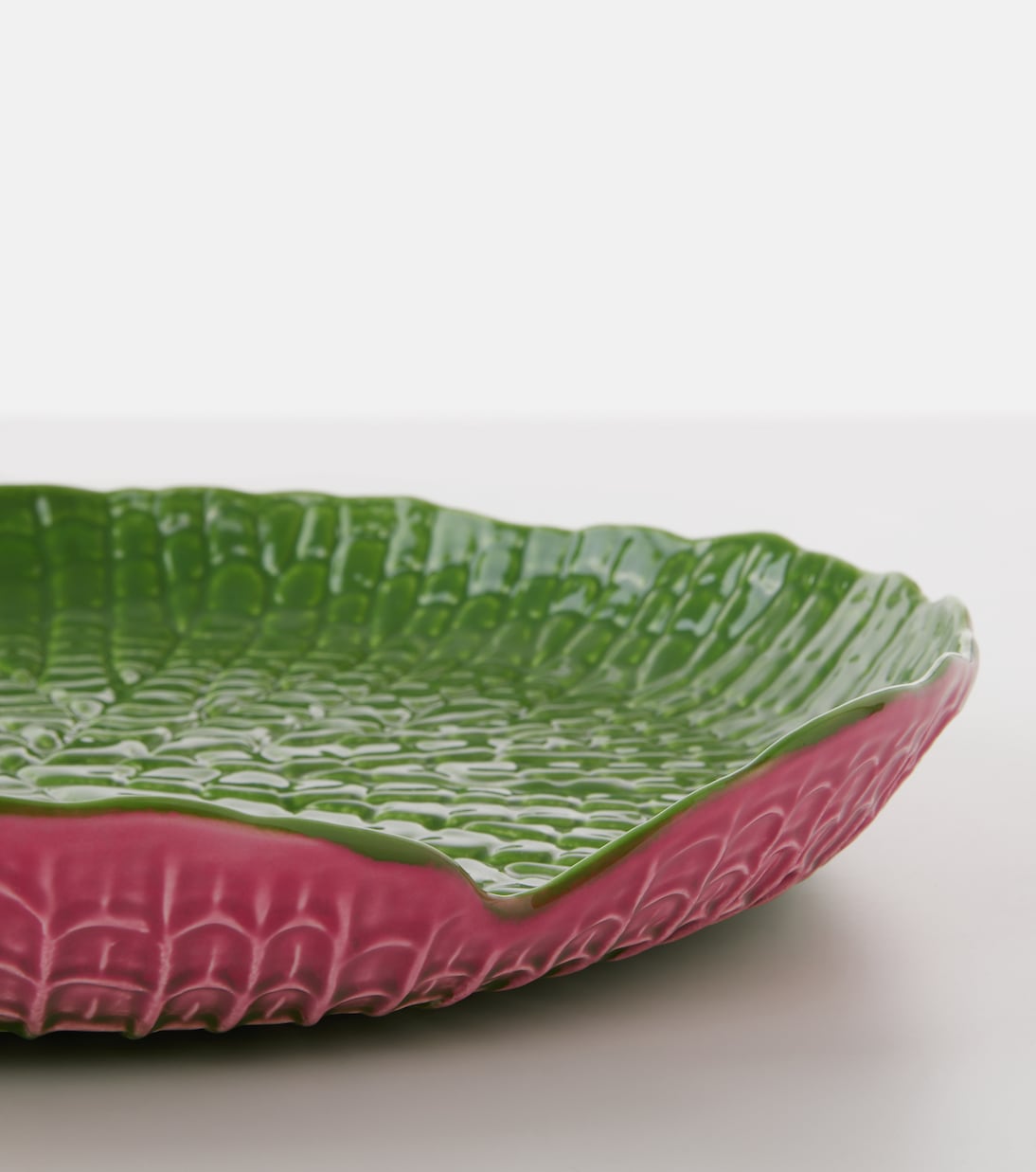 Amazónia earthenware platter | Bordallo Pinheiro