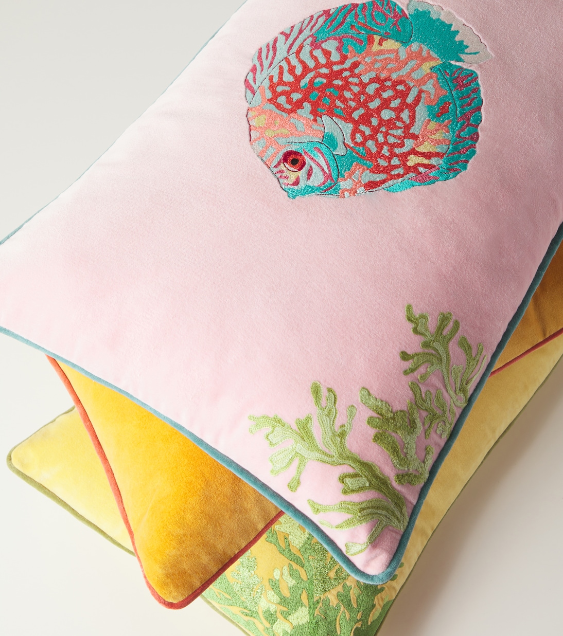 Embroidered cotton velvet cushion | Les-Ottomans