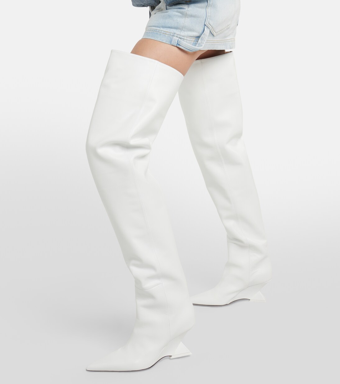 Overknee-Stiefel Cheope aus Leder | The Attico