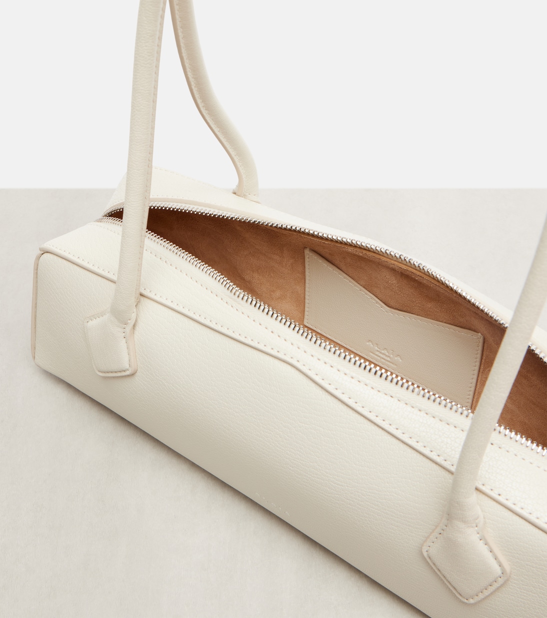 Le Teckel Medium leather shoulder bag | Alaïa