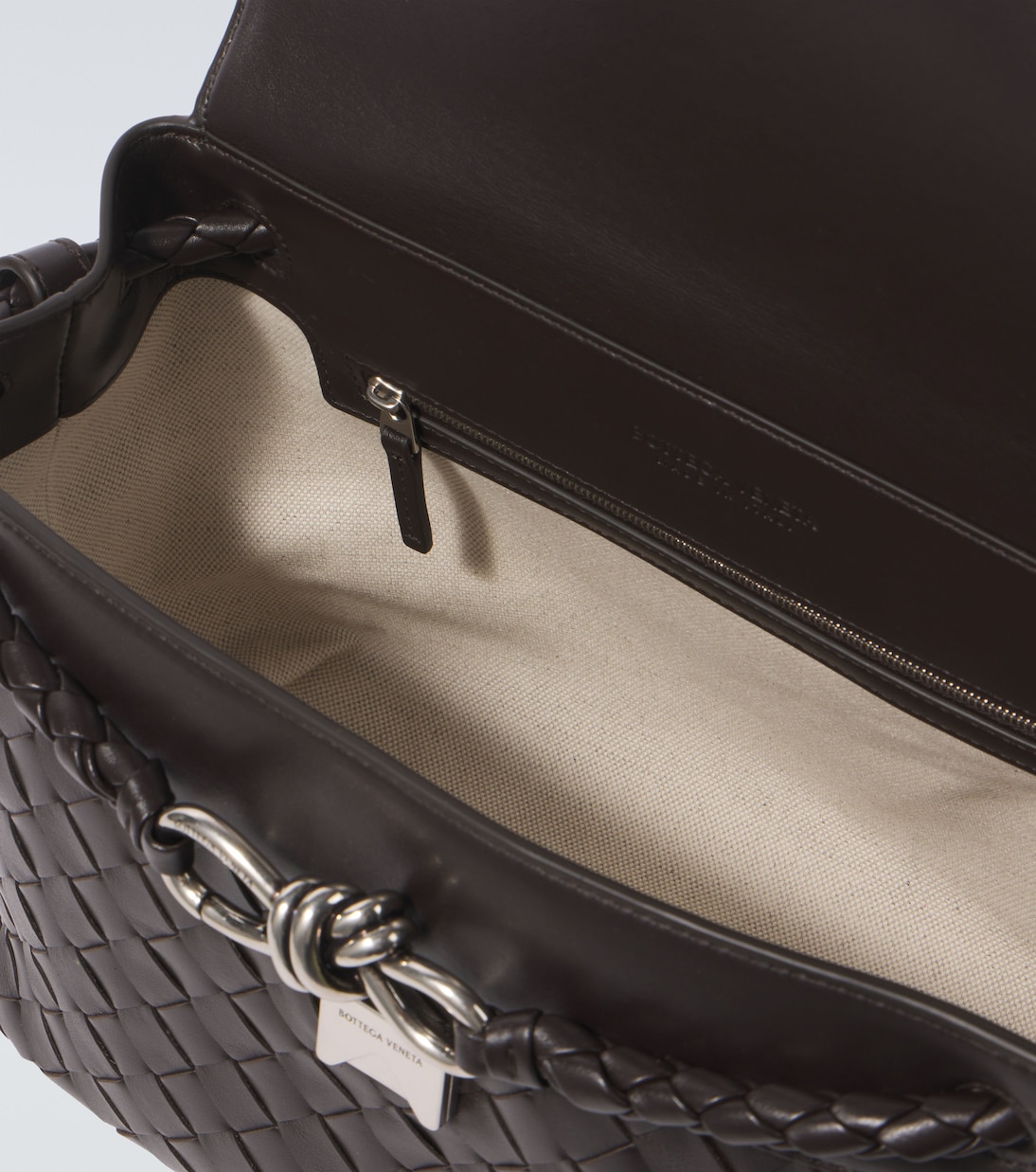 Andiamo Knot Small leather messenger bag | Bottega Veneta