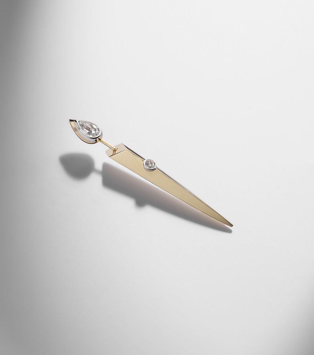 14kt gold single earring with diamonds | Rainbow K