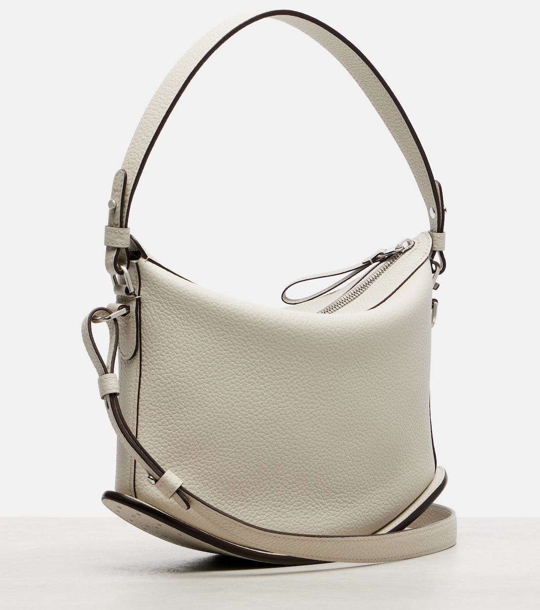 Schultertasche Pin Swing Medium aus Leder | Delvaux