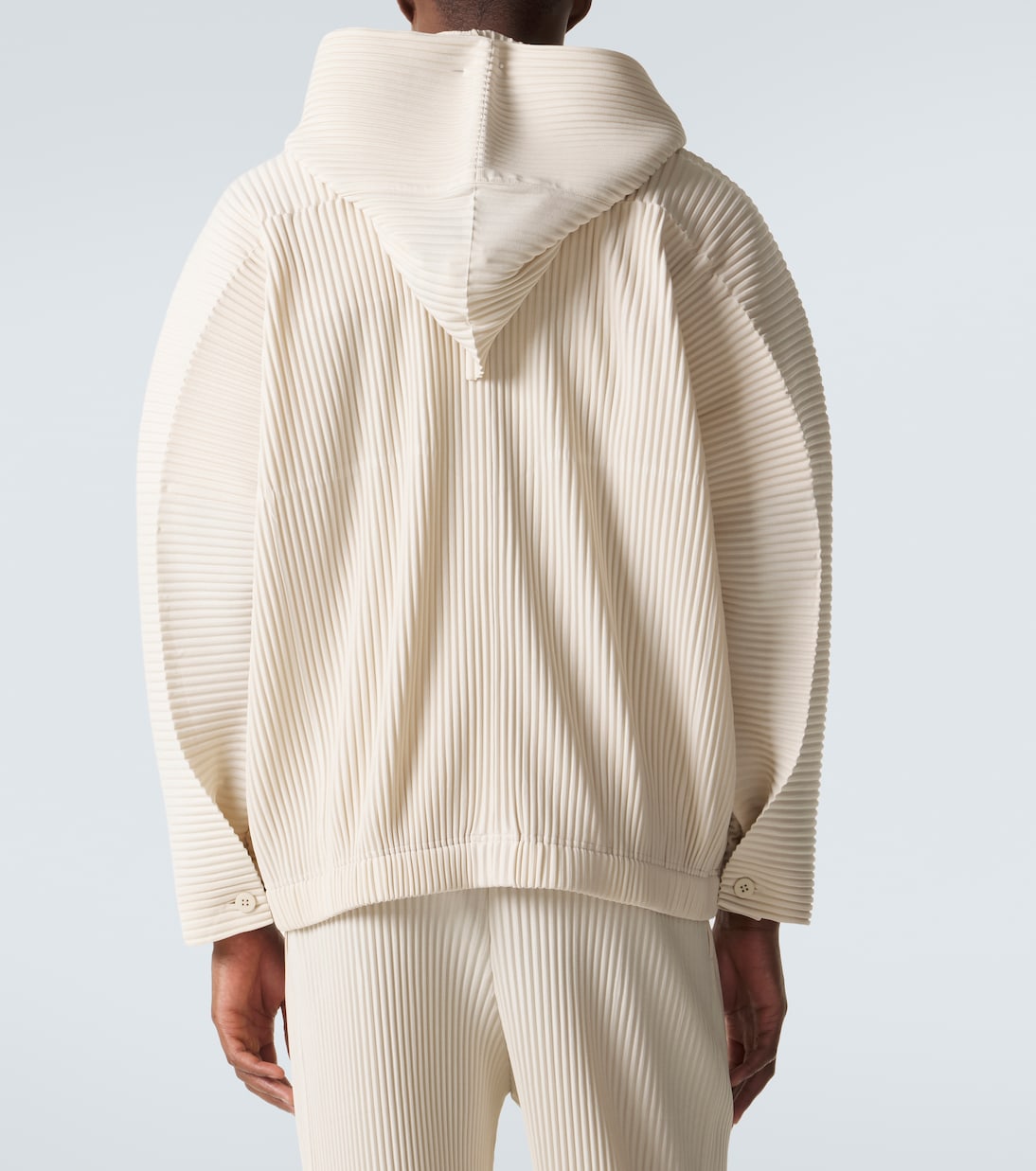 Cardigan Monthly Colors: March | Homme Plissé Issey Miyake