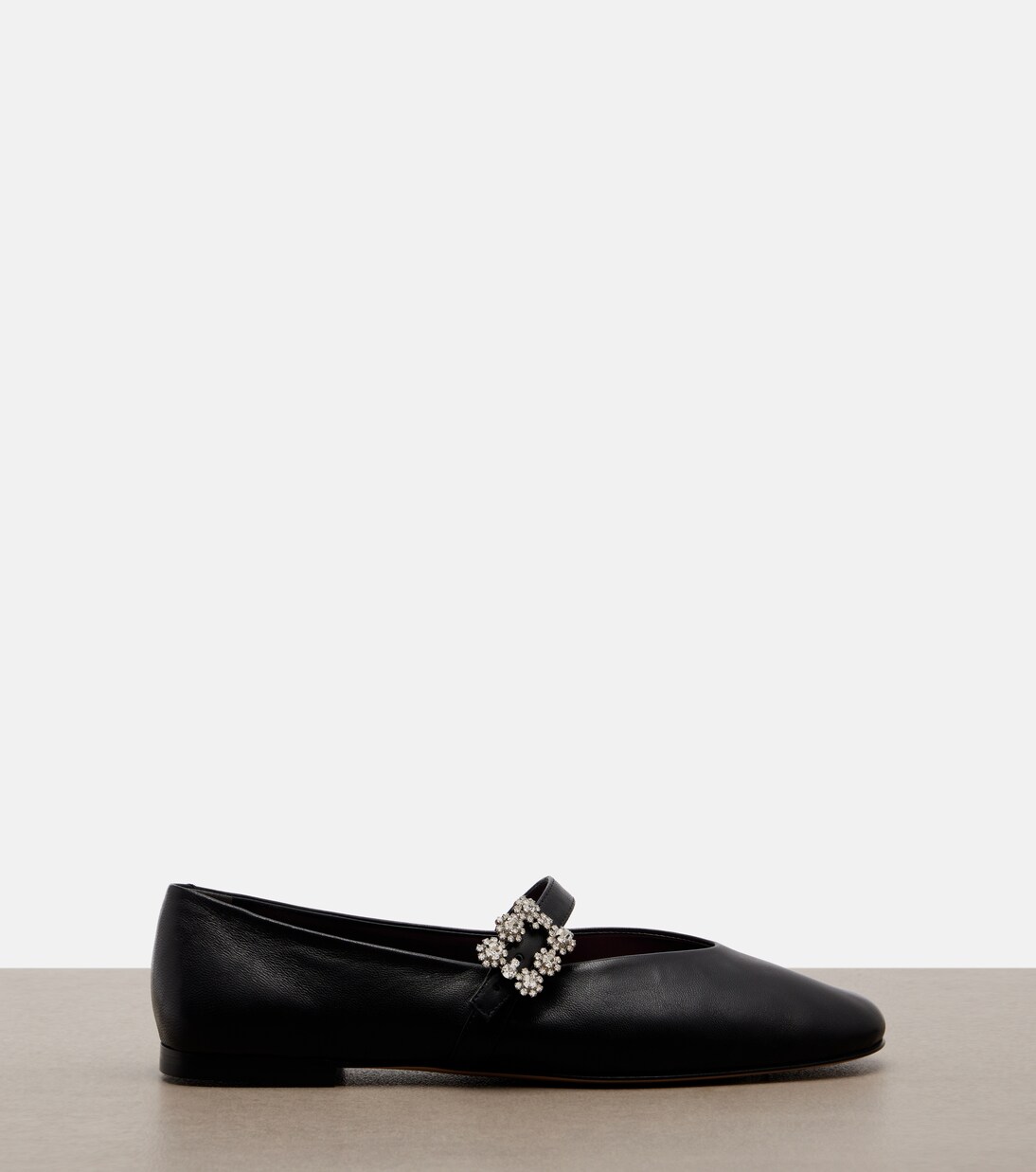 Roundy Toe embellished leather ballet flats | Roger Vivier