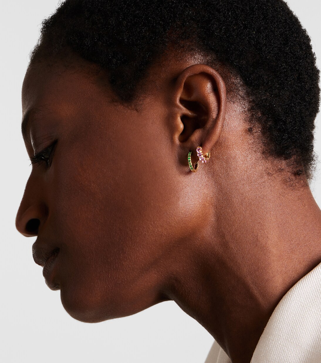 Mini Macro Hoop 18kt yellow gold single earring with pink sapphires | Spinelli Kilcollin
